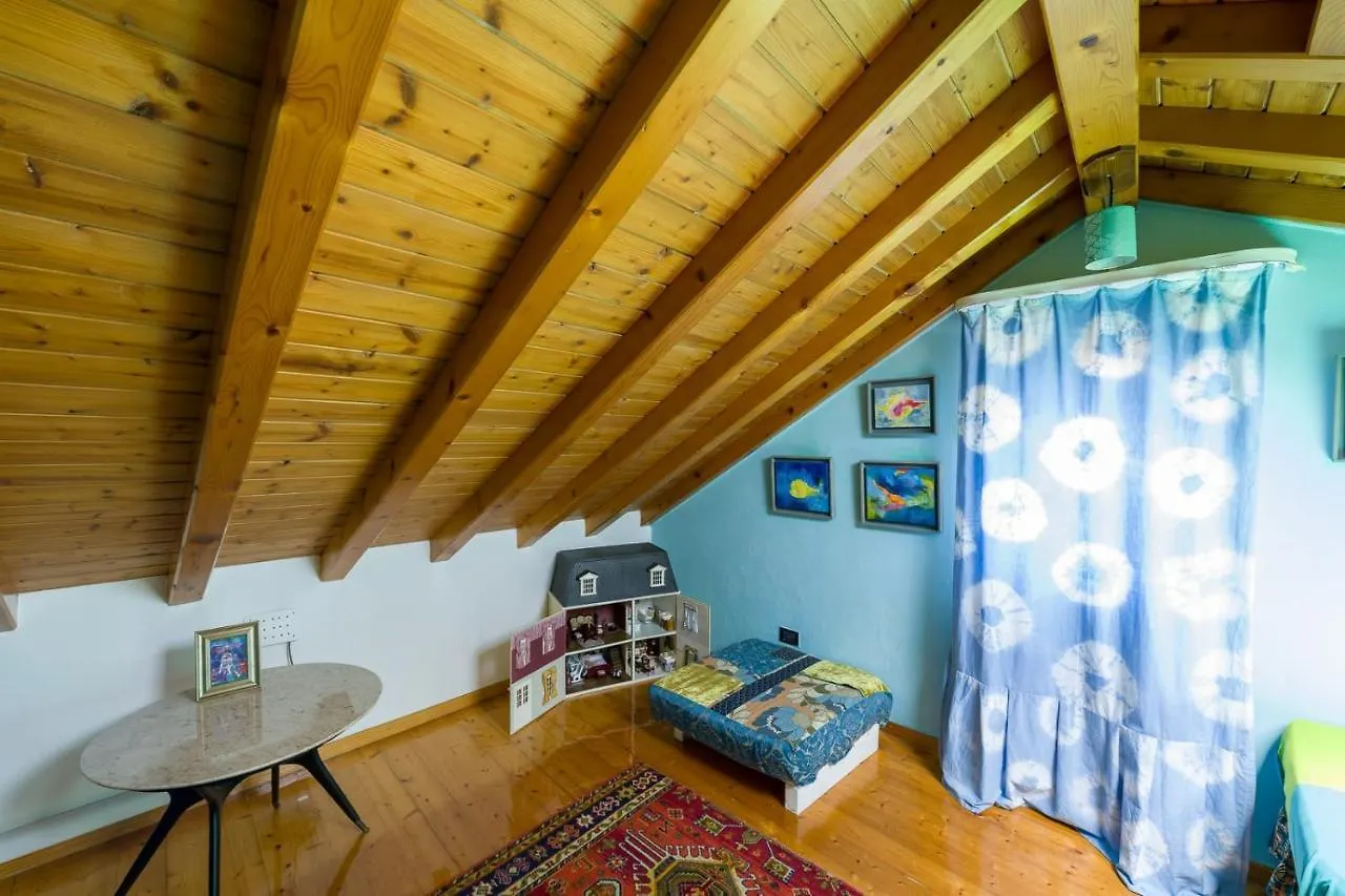 Night Galleria Holiday Home - Bed & Art In Burano - The Pink House 0*,