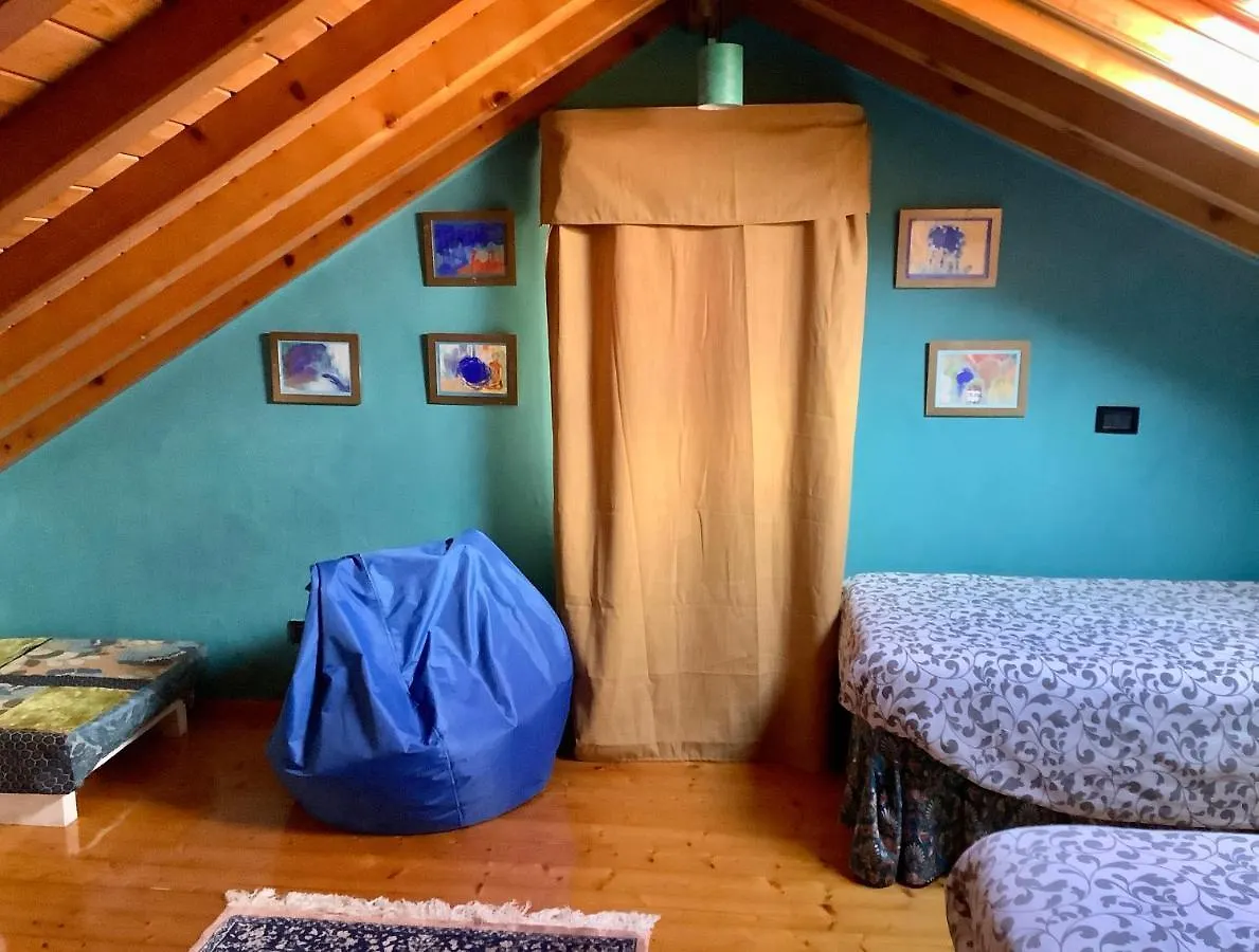 Night Galleria Holiday Home - Bed & Art In Burano - The Pink House 0*,  Italia